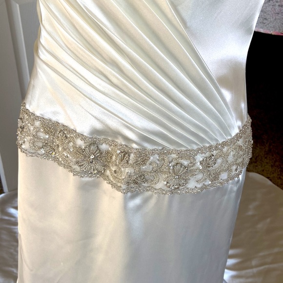 Hollywood style wedding dress adjustable strain - Picture 9 of 11